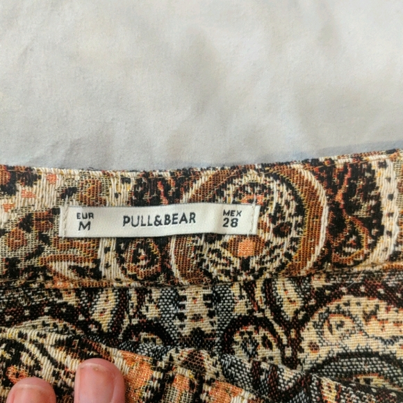 Pull&Bear | Mini Tapestry Skirt - Picture 4 of 5